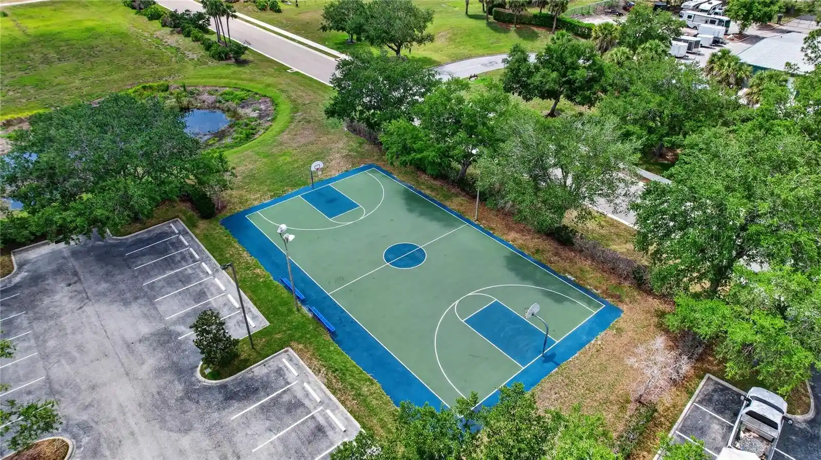 Listing Photo 67 - Condo for sale in 915 Fairwaycove Ln located at 915 Fairwaycove Ln, BRADENTON, FL 34212 - Unit #101