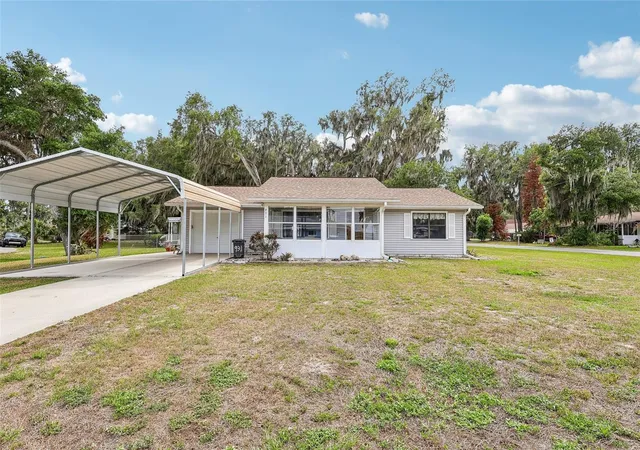 Homes for sale in Lake Panasoffkee, FL | 931 Cr 457a, Lake Panasoffkee, FL 33538 | MLS# G5112491