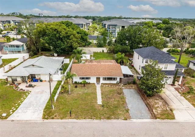 Homes for sale in Casselberry, FL | 251 Pine Tree Dr, Casselberry, FL 32707 | MLS# V4949143