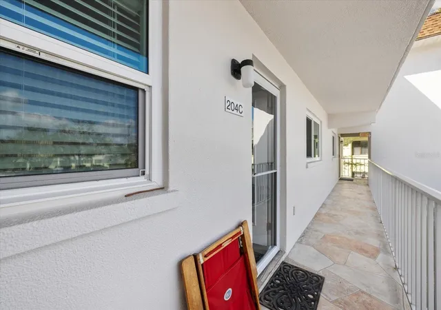 Photo 2 of Condo for sale at 116 Vista Hermosa Cir #204C, Sarasota, FL 34242 | MLS# A4693969 | Listing updated on 2026-08-07
