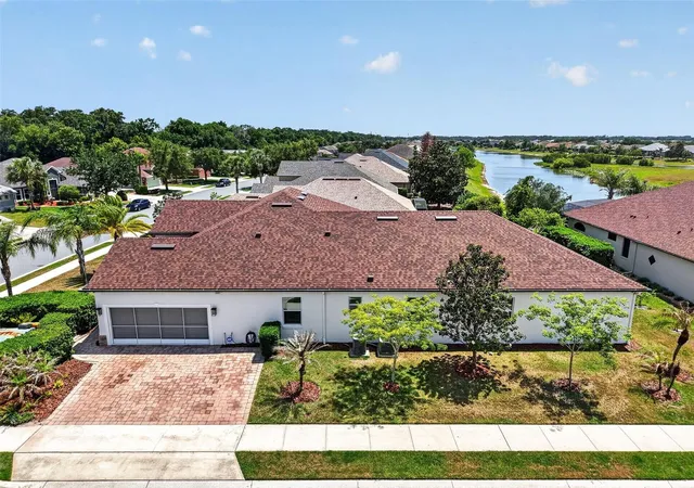 5th image of 8237 Bridgeport Bay Cir, Mount Dora, FL 32757 | MLS# G5112496