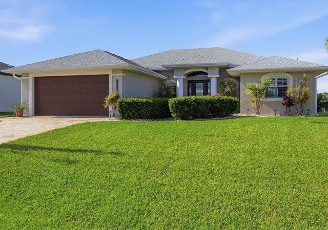 Photo 1 of Single family home for sale at 15738 Applewhite Cir, Port Charlotte, FL 33981 | MLS# D6147500 | Listing updated on 2026-08-07