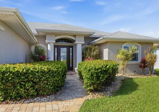 Photo 2 of Single family home for sale at 15738 Applewhite Cir, Port Charlotte, FL 33981 | MLS# D6147500 | Listing updated on 2026-08-07
