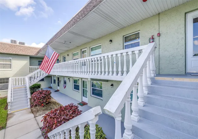 4th image of 1250 S Pinellas Ave #711, Tarpon Springs, FL 34689 | MLS# TB8509666