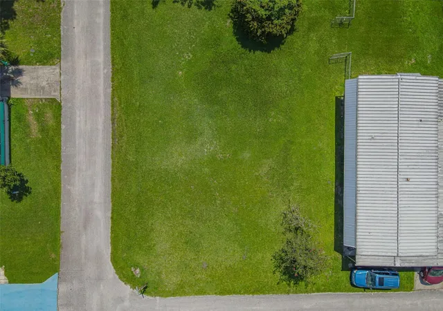 Homes for sale in Lake Panasoffkee, FL | Lot 45 Canal Ct, Lake Panasoffkee, FL 33538 | MLS# G5112499