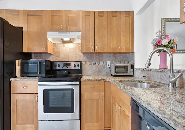 Homes for sale in Kissimmee, FL | 12 Pine Island Cir, Kissimmee, FL 34743 | MLS# O6408701