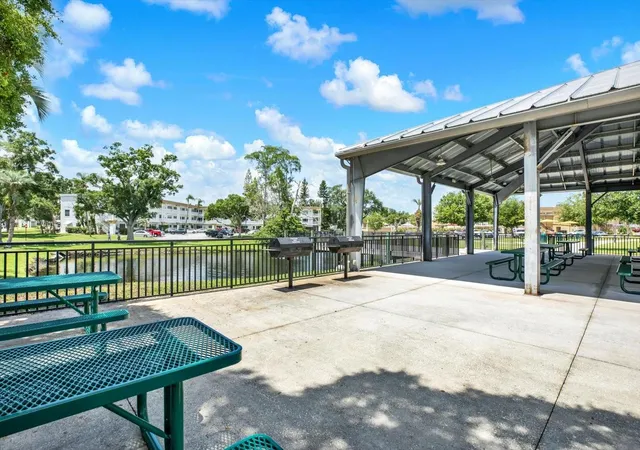 2nd image of 2458 Columbia Dr, CLEARWATER, FL 33763