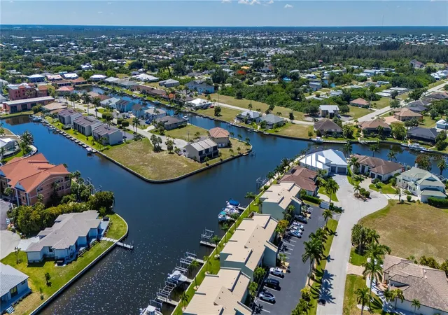 4th image of 1400 Mineo Dr #12T, Punta Gorda, FL 33950 | MLS# C7526310