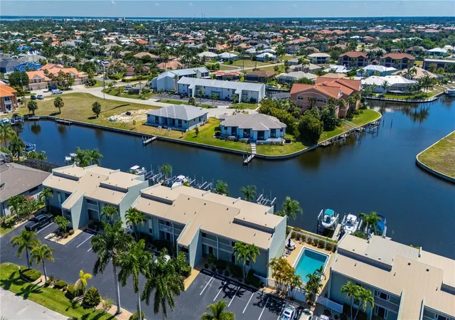 2nd image of 1400 Mineo Dr #12D, Punta Gorda, FL 33950 | MLS# C7526311