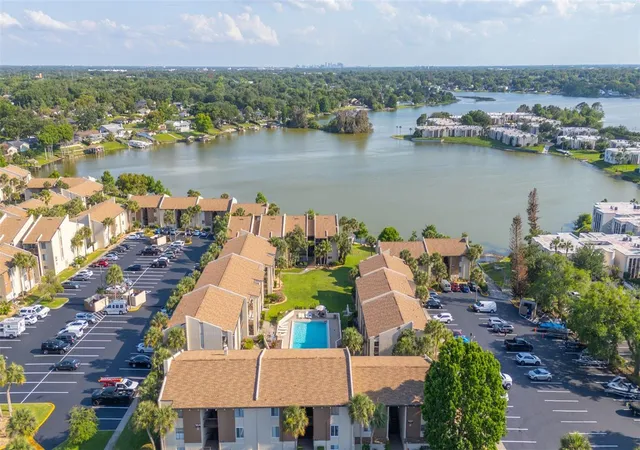 Homes for sale in Altamonte Springs, FL | 574 Orange Drive, Altamonte Springs, FL 32701 | Houzeo