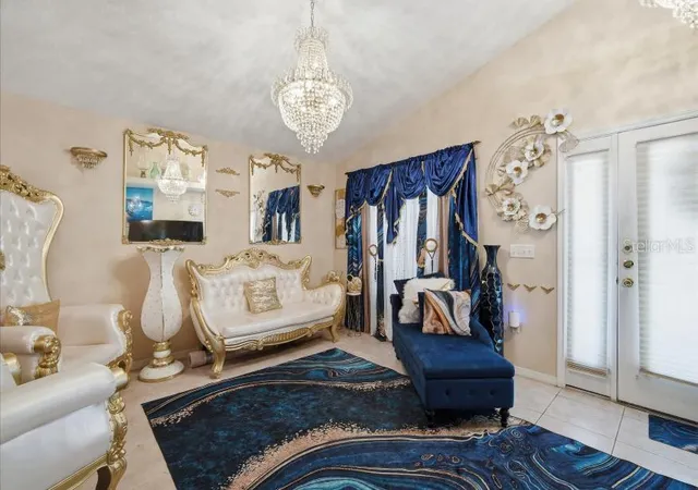 Homes for sale in Tampa, FL | 3005 W Chestnut St, Tampa, FL 33607 | MLS# TB8509738