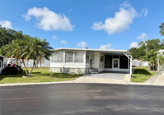 Manufactured home for sale at 10399 67th Avenue #4, SEMINOLE, FL 33772 | MLS# TB8509740