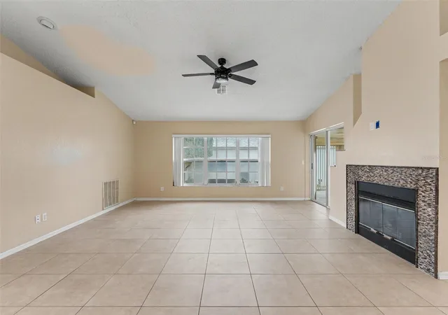 5th image of 10439 Casa Grande Cir, Spring Hill, FL 34608 | MLS# W7885859