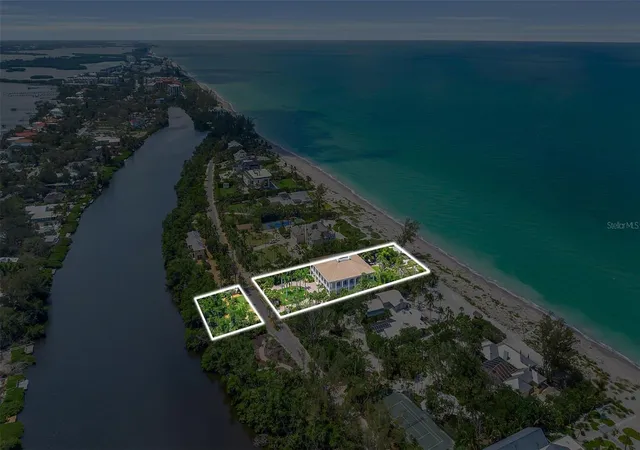 Photo 4 of Single family home for sale at 8132 Sanderling Rd, Sarasota, FL 34242 | MLS# A4694017 | Listing updated on 2026-07-09