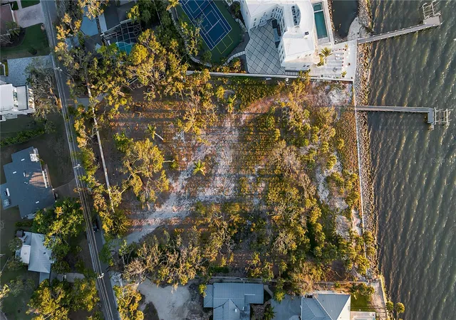 6th image of 2046 Alameda Ave, Sarasota, FL 34234 | MLS# A4694028