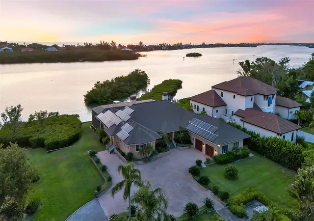 1st image of 612 Laurel Rd W, Nokomis, FL 34275 | MLS# A4694029