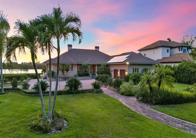 2nd image of 612 Laurel Rd W, Nokomis, FL 34275 | MLS# A4694029
