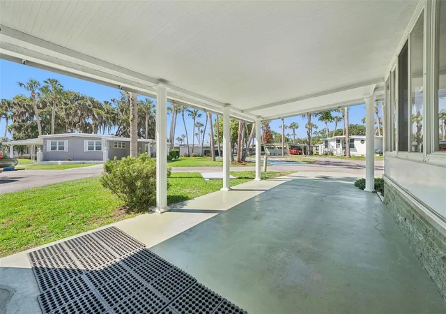 3rd image of 43 Sabal Palm Cir, Eustis, FL 32726 | MLS# O6408775
