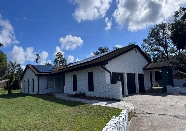 Photo 1 of Single family home for sale at 4627 Woodlot Ct, Orlando, FL 32835 | MLS# O6408777 | Listing updated on 2026-09-05