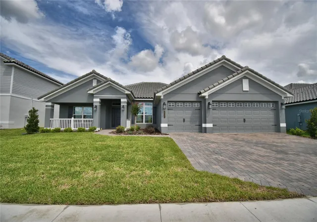 Homes for sale in Auburndale, FL | 5421 Waterside Dr, Auburndale, FL 33823 | MLS# L4961969
