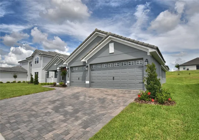 Homes for sale in Auburndale, FL | 5421 Waterside Dr, Auburndale, FL 33823 | MLS# L4961969