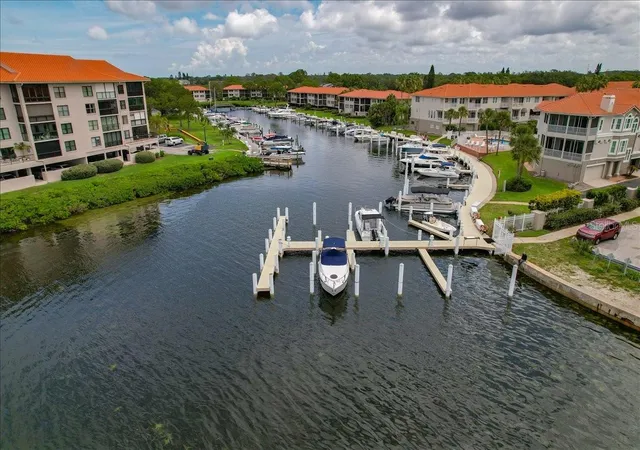 5th image of 401 Mariner Dr #401, Tarpon Springs, FL 34689 | MLS# TB8509793