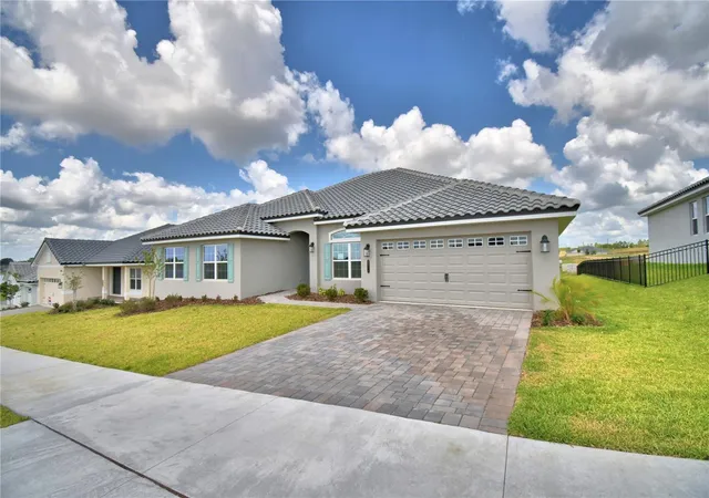 Homes for sale in Auburndale, FL | 4270 Juliana Lake Dr, Auburndale, FL 33823 | MLS# L4961971
