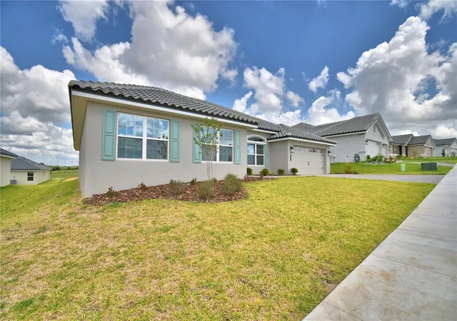 Photo 3 of Single family home for sale at 4270 Juliana Lake Dr, Auburndale, FL 33823 | MLS# L4961971 | Listing updated on 2026-08-25