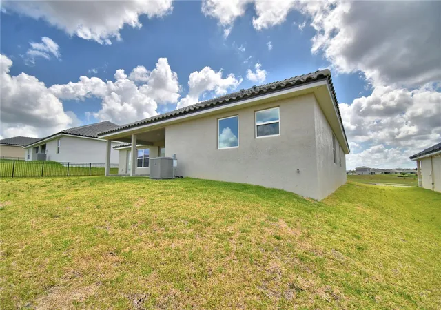 Photo 3 of Single family home for sale at 4270 Juliana Lake Dr, Auburndale, FL 33823 | MLS# L4961971 | Listing updated on 2026-08-25
