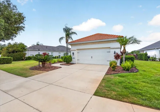 3rd image of 12186 Wakulla Pl, Venice, FL 34293 | MLS# N6144384