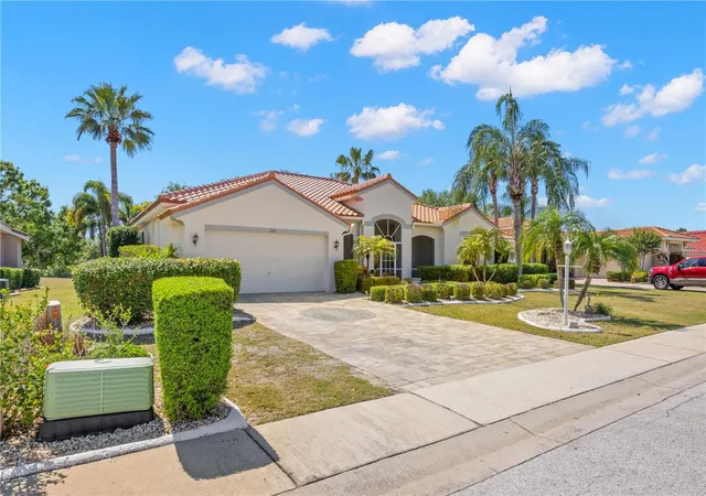 3rd image of 1305 Crystal Greens Dr, Sun City Center, FL 33573 | MLS# TB8509843