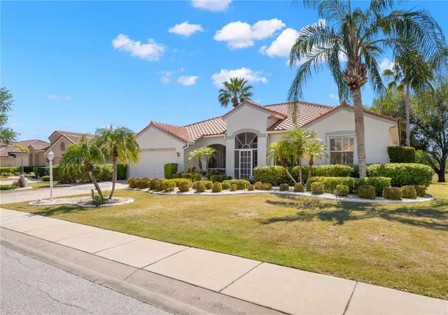4th image of 1305 Crystal Greens Dr, Sun City Center, FL 33573 | MLS# TB8509843