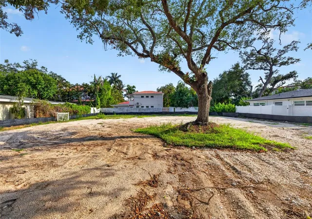 Photo 2 of Land for sale at 289 Rafael Blvd NE, St Petersburg, FL 33704 | MLS# TB8509901 | Listing updated on 2026-08-30