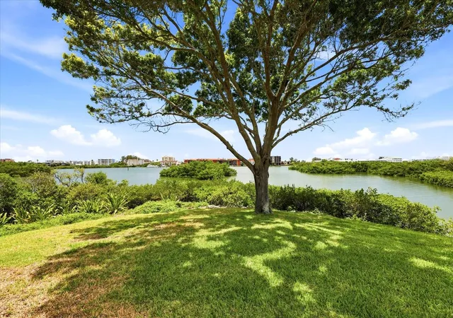 5th image of 14628 Loridawn Dr #13, Seminole, FL 33776 | MLS# TB8509918