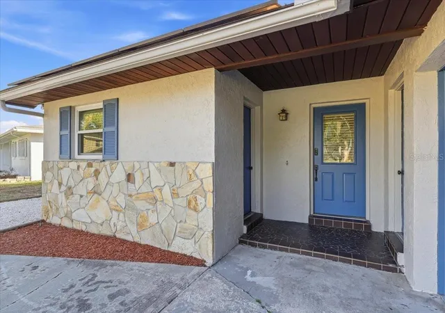 4th image of 430 Hillcrest Dr Se, Winter Haven, FL 33884 | MLS# L4961985
