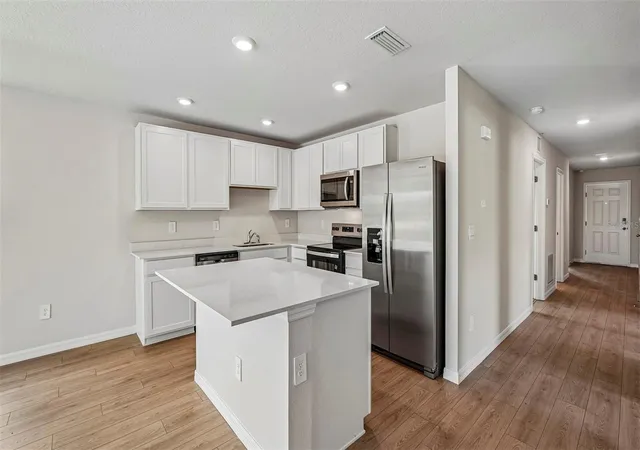 Photo 3 of Single family home for sale at 10416 Curving Crk Loop, Parrish, FL 34219 | MLS# A4694089 | Listing updated on 2026-09-16