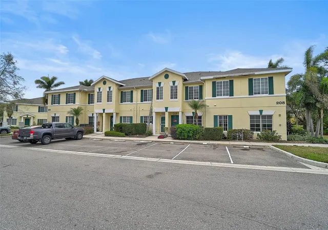 2nd image of 208 Cape Harbour Loop #108, Bradenton, FL 34212 | MLS# A4694091