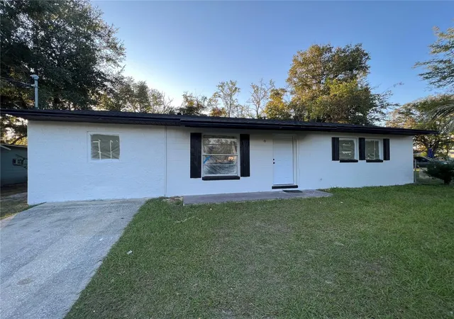 Photo 1 of Single family home for sale at 1606 Nw 20th Court, Ocala, FL 34475 | MLS# OM724932 | Listing updated on 2026-06-17