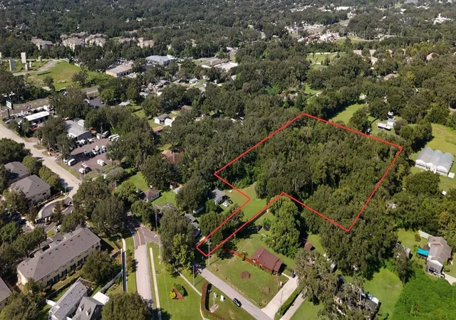 Photo 1 of Land for sale at 224 Old Mulrennan Rd, Valrico, FL 33594 | MLS# TB8509994 | Listing updated on 2026-05-19
