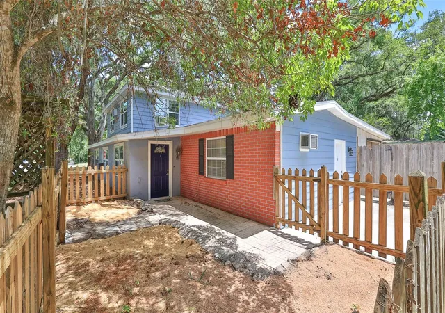 Photo 2 of Single family home for sale at 801 E 20th Street, Sanford, FL 32771 | MLS# O6408932 | Listing updated on 2026-10-07