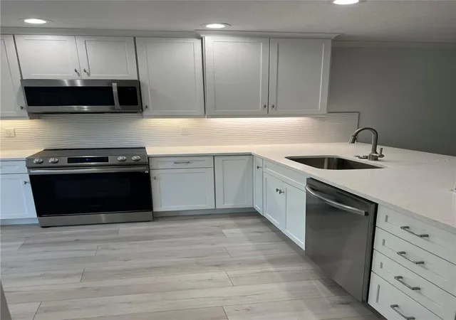 3rd image of 4044 Corkwood Ct, Palm Harbor, FL 34684 | MLS# TB8510001