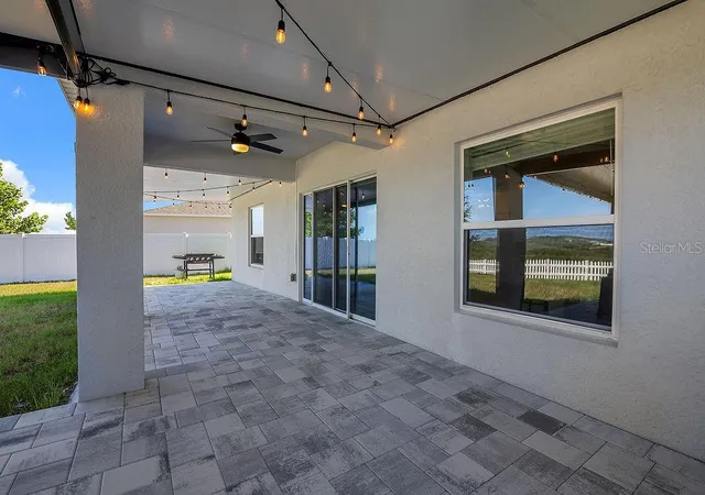 Photo 2 of Sale Pending at 1033 Calico Pointe Cir, Groveland, FL 34736 | MLS# S5150182 | Listing updated on 2026-09-02