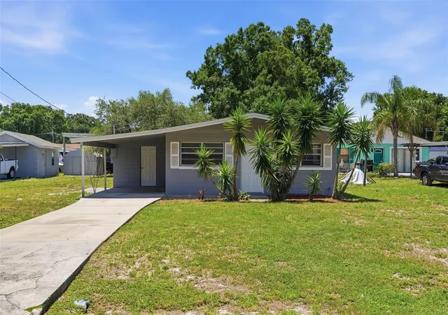 2nd image of 3214 Avenue Q Nw, Winter Haven, FL 33881 | MLS# O6408954