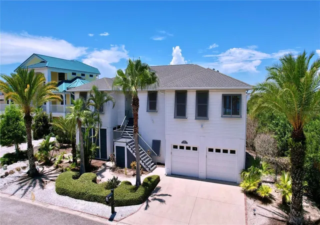 2nd image of 511 Seaview Dr, Tarpon Springs, FL 34689 | MLS# TB8510049