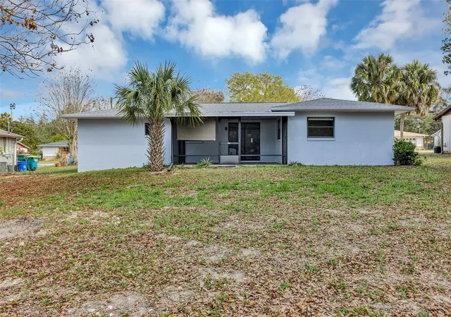 Photo 4 of Single family home for sale at 606 3rd Avenue, Lady Lake, FL 32159 | MLS# G5112535 | Listing updated on 2026-09-17