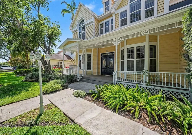 Photo 1 of Single family home for sale at 833 Marco Dr NE, St Petersburg, FL 33702 | MLS# TB8510071 | Listing updated on 2026-10-26