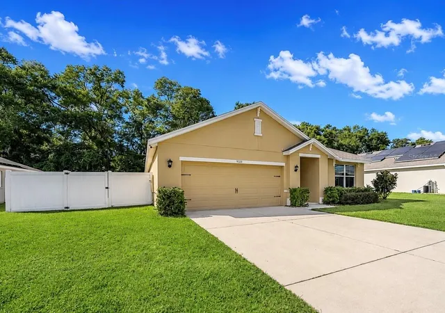 3rd image of 9902 Se 37Th Ter, Belleview, FL 34420 | MLS# O6408976