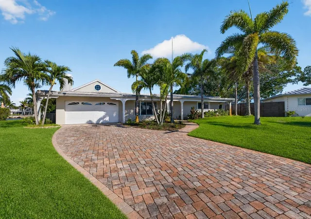 Photo 2 of Land for sale at 1276 37th Avenue NE, Saint Petersburg, FL 33704 | MLS# TB8510084 | Listing updated on 2026-08-19