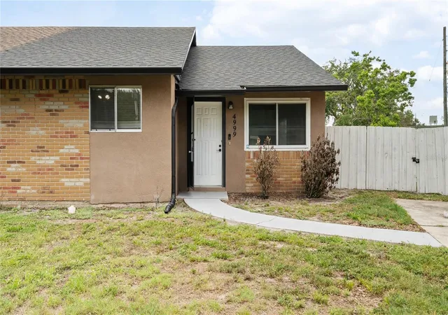 1st image of 4999 Dover Cir, Orlando, FL 32807 | MLS# O6408982