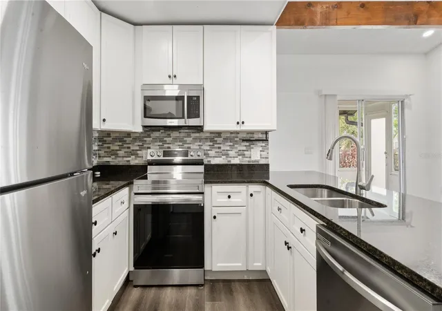 4th image of 4999 Dover Cir, Orlando, FL 32807 | MLS# O6408982